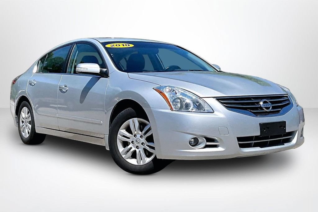Used 2010 Nissan Altima 2.5 SL w/ SL Pkg FWD image 3