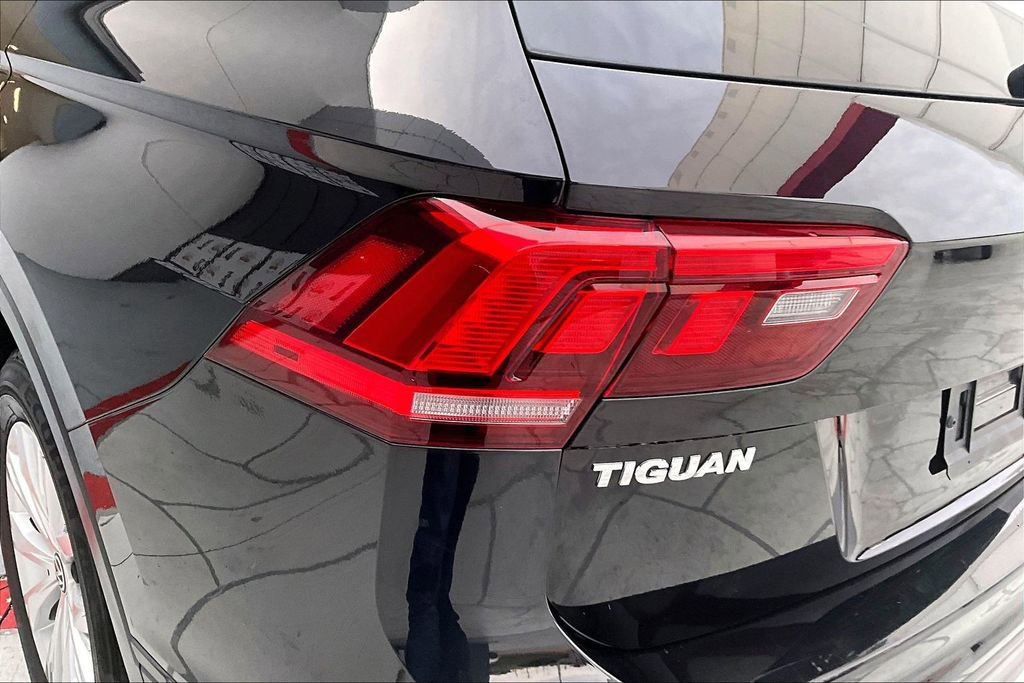 Used 2019 Volkswagen Tiguan S w/ Driver Assistance Package image 21