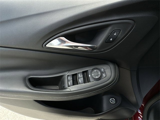 Used 2023 Buick Encore GX Select w/ Sport Touring Package image 21