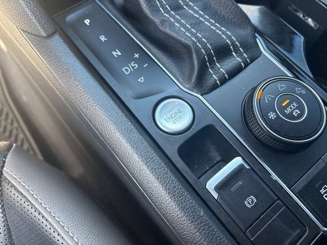 Used 2021 Volkswagen Atlas Cross Sport SEL Premium R-Line AWD/4WD image 20