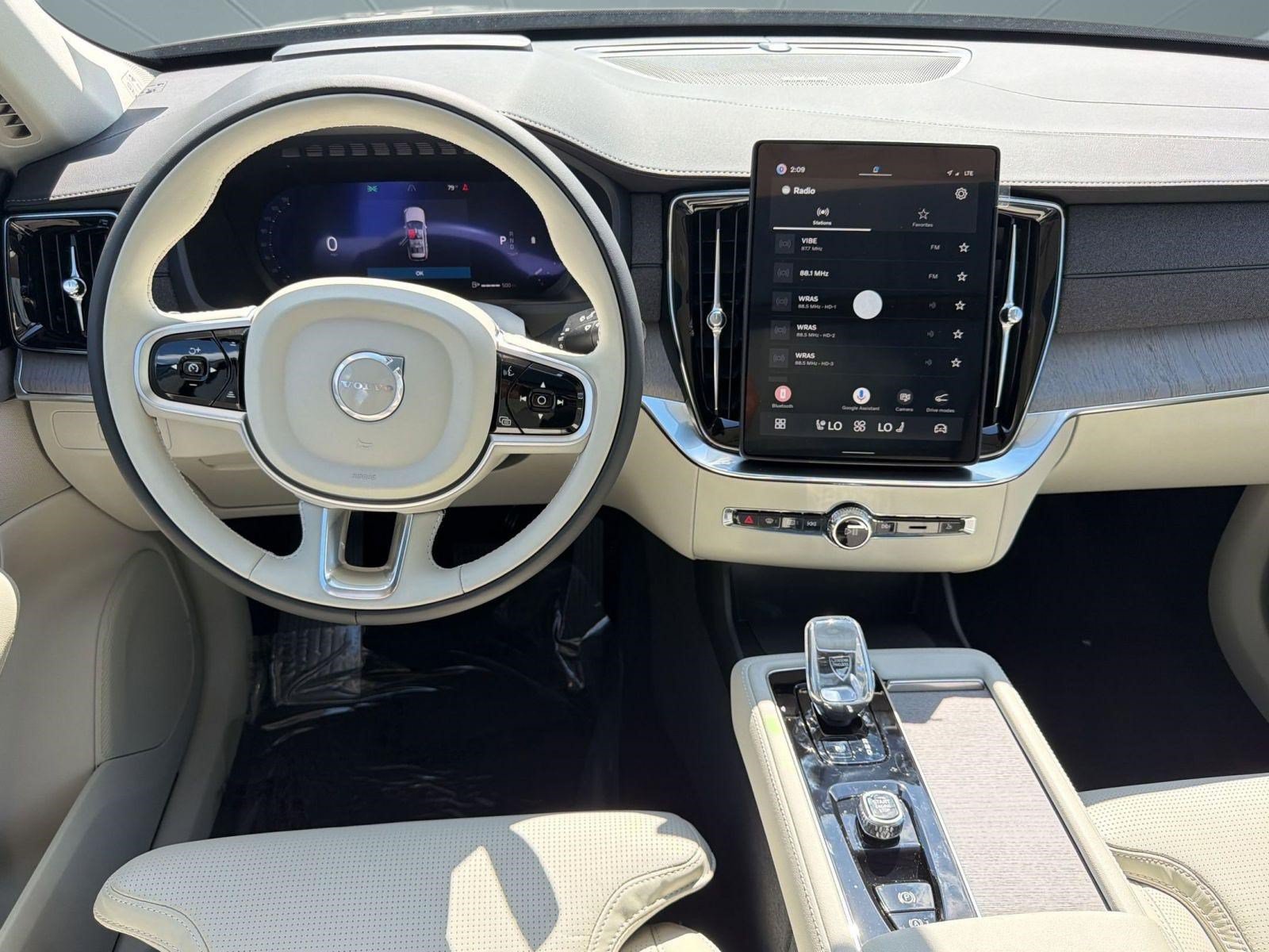 New 2026 Volvo XC90 B6 Ultra w/ Protection Package AWD/4WD image 27