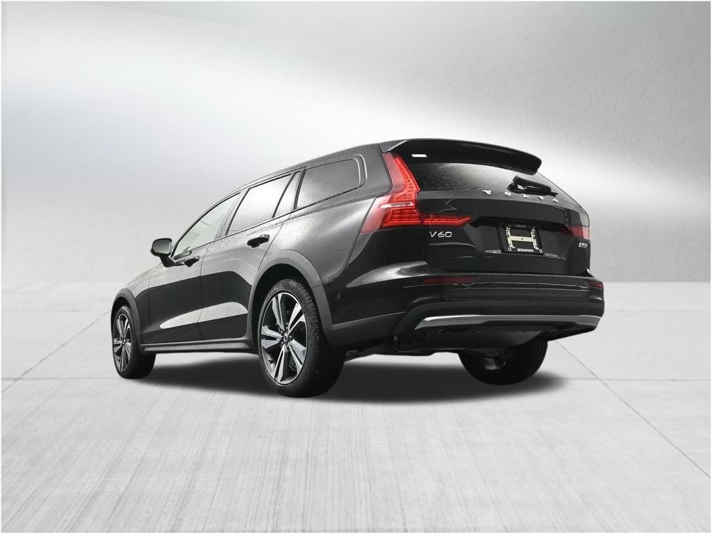 New 2026 Volvo V60 B5 Cross Country Plus AWD/4WD image 23