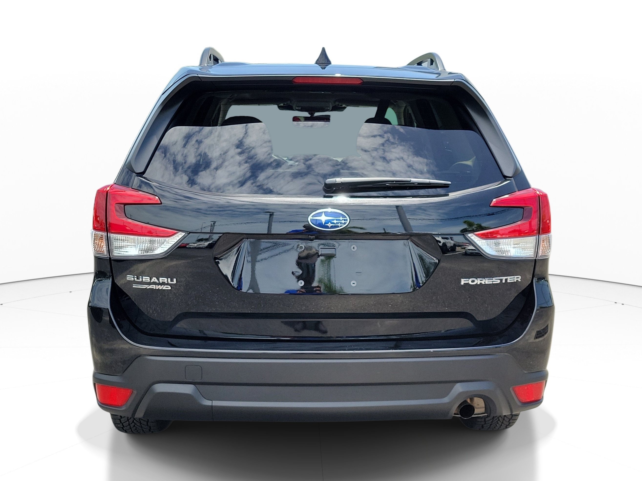 Certified 2024 Subaru Forester Premium AWD/4WD image 5