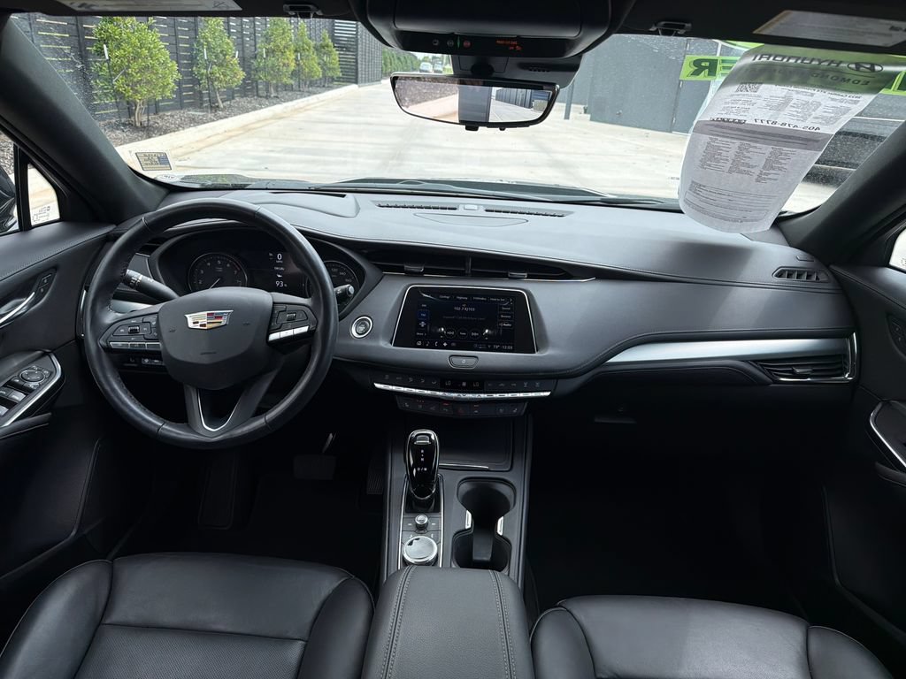 Used 2023 Cadillac XT4 Premium Luxury w/ Technology Package FWD image 12