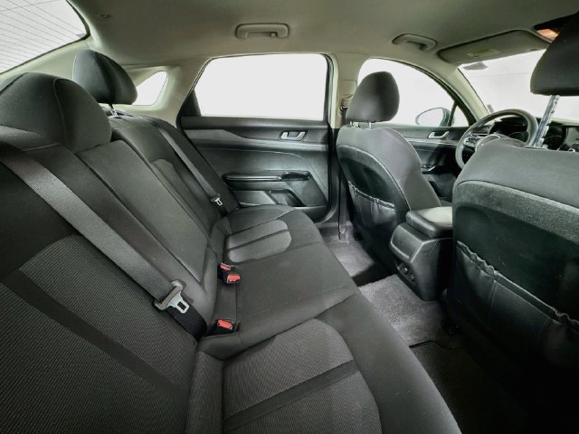 Used 2022 Kia K5 LXS FWD image 24