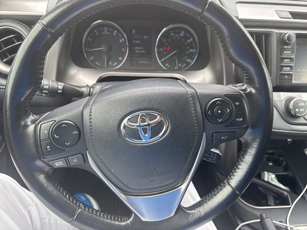 Used 2016 Toyota RAV4 XLE w/ Convenience Package AWD/4WD image 17