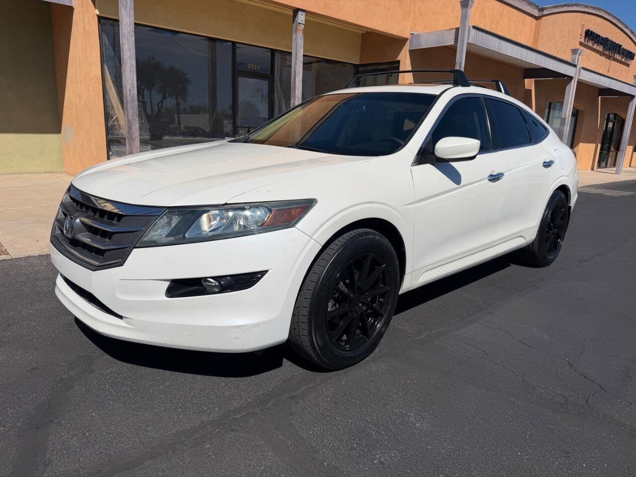 Used 2010 Honda Crosstour EX-L image 2