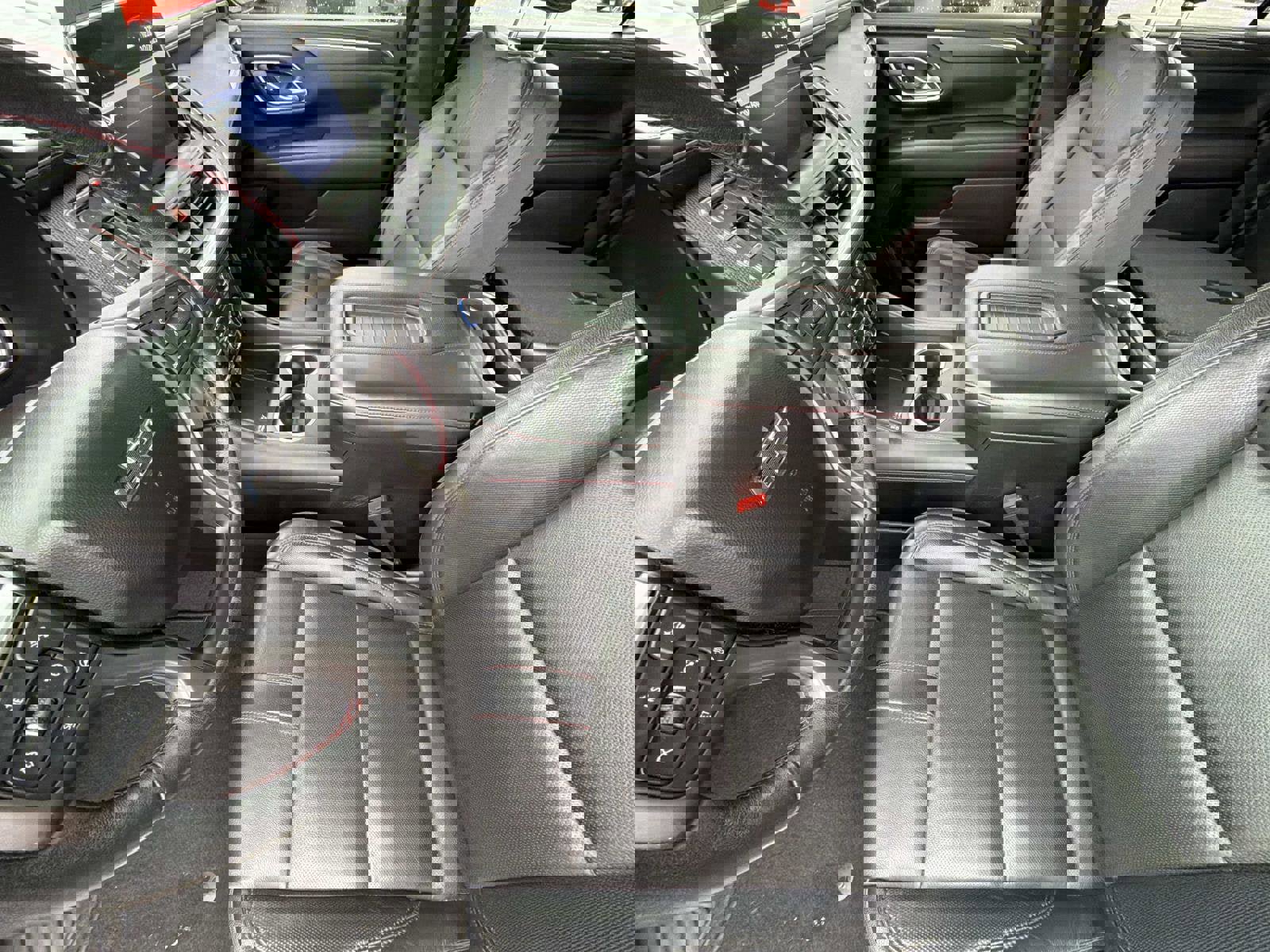 Used 2021 Chevrolet Suburban RST w/ Luxury Package image 3