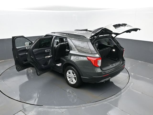 Used 2022 Ford Explorer XLT w/ Equipment Group 202A image 28