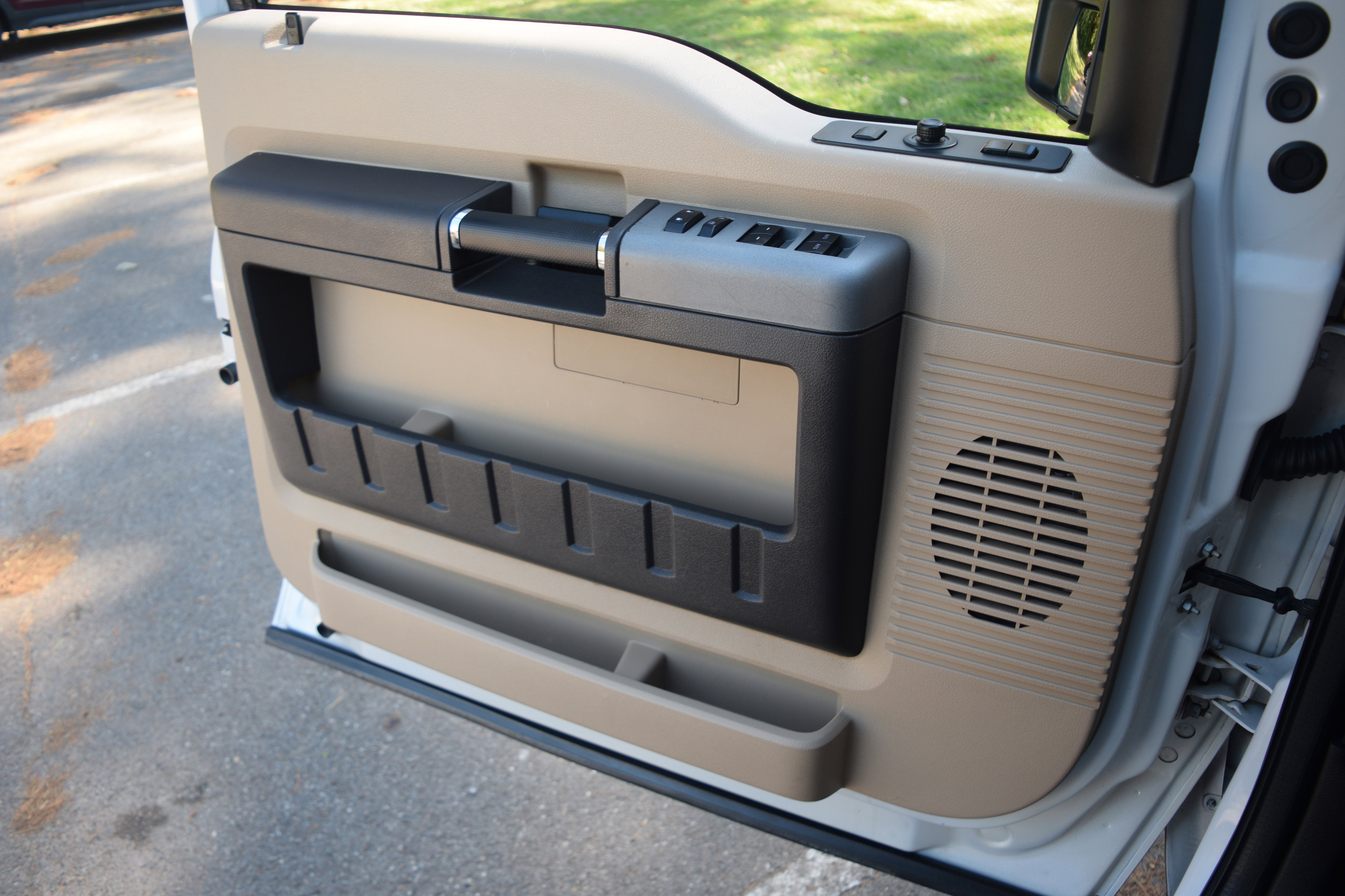 Used 2016 Ford F250 Lariat w/ Lariat Ultimate Package image 17