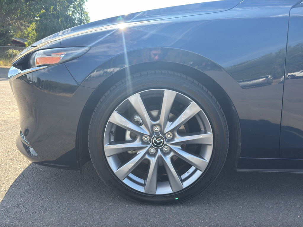 Used 2024 MAZDA MAZDA3 s FWD image 6