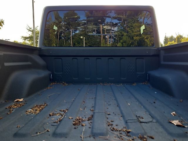 New 2025 Jeep Gladiator Rubicon w/ Convenience Group image 5