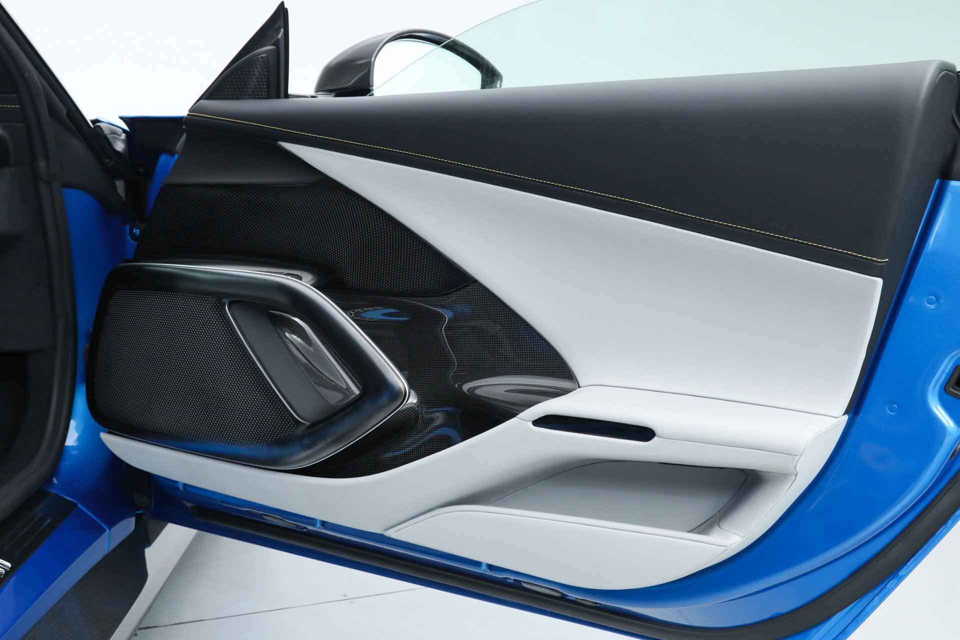 Certified 2025 Ferrari 12Cilindri RWD image 45