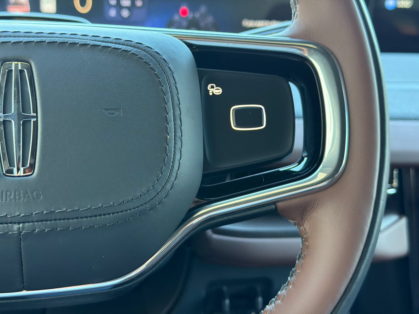 New 2026 Lincoln Navigator Reserve AWD/4WD image 22