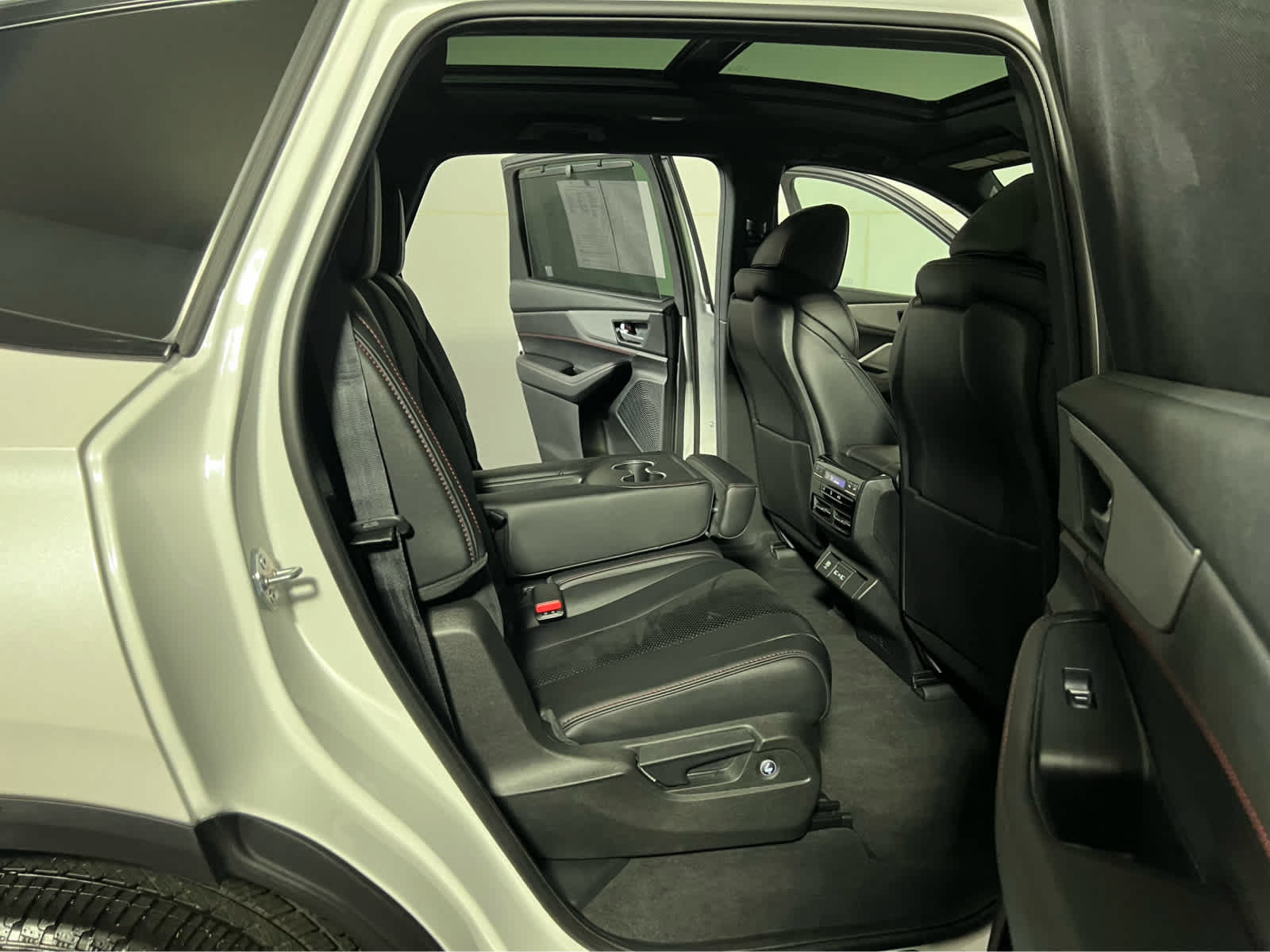 Certified 2024 Acura MDX A-Spec AWD/4WD image 30