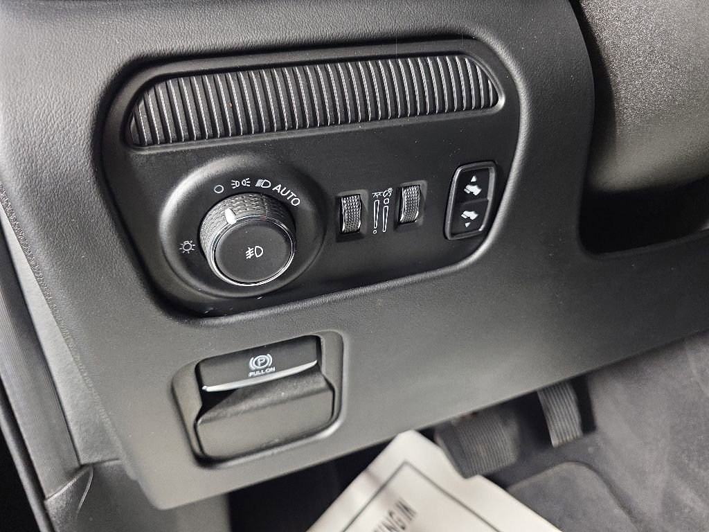 Used 2022 Jeep Grand Wagoneer Series II AWD/4WD image 14