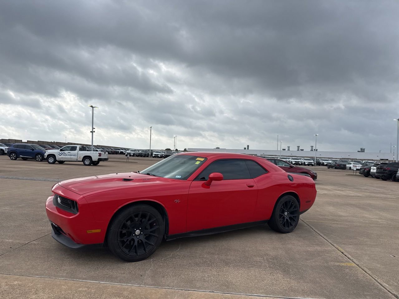 Used 2014 Dodge Challenger R/T RWD image 9