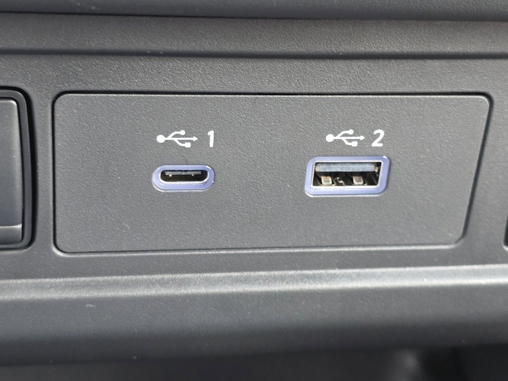 New 2025 Nissan Frontier S image 4