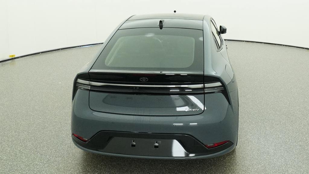 New 2026 Toyota Prius Plug-In Hybrid FWD image 10