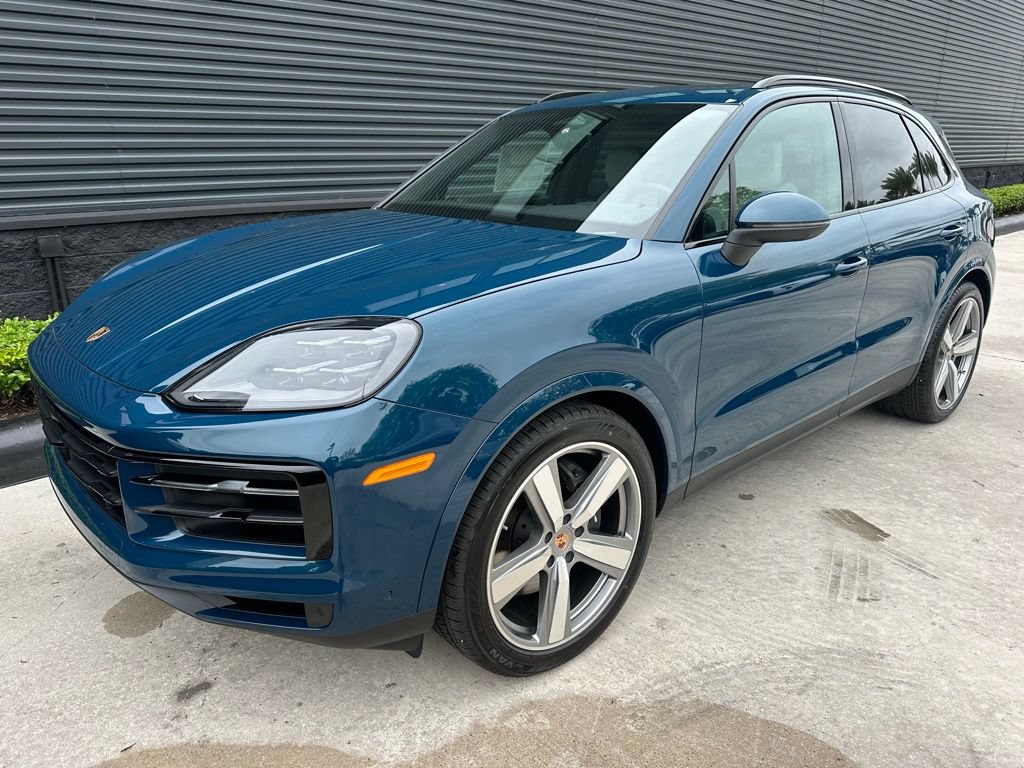 Used 2026 Porsche Cayenne AWD/4WD image 7