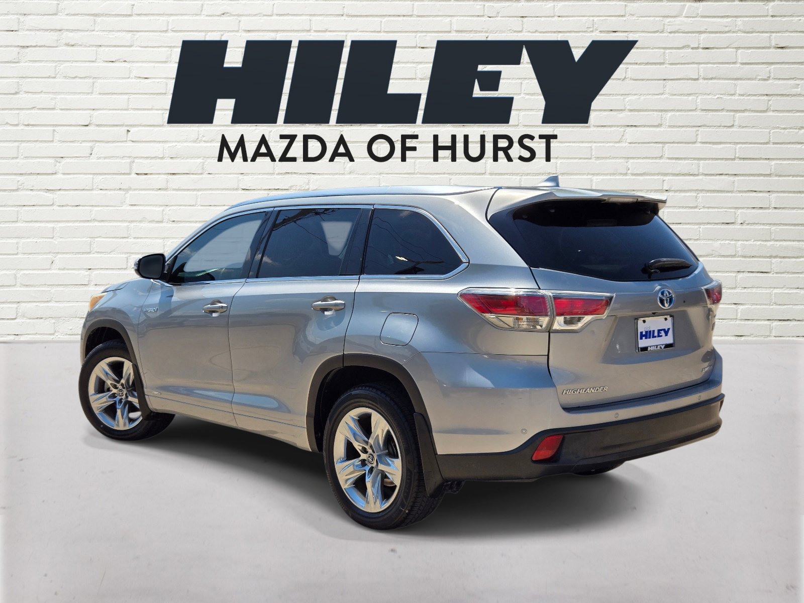 Used 2016 Toyota Highlander Limited w/ Driver Technology Package AWD/4WD image 5