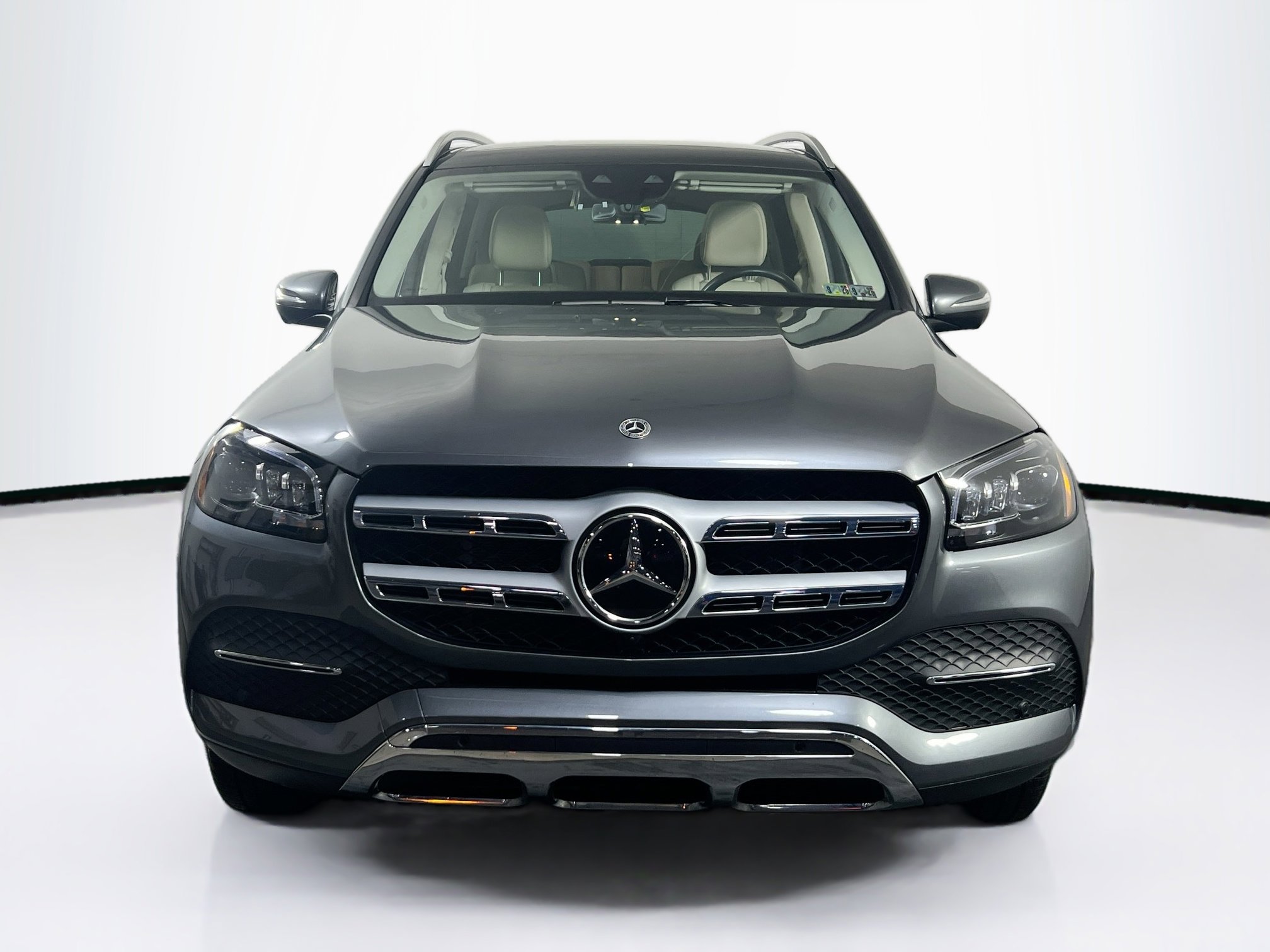 Used 2021 Mercedes-Benz GLS 450 4MATIC image 2