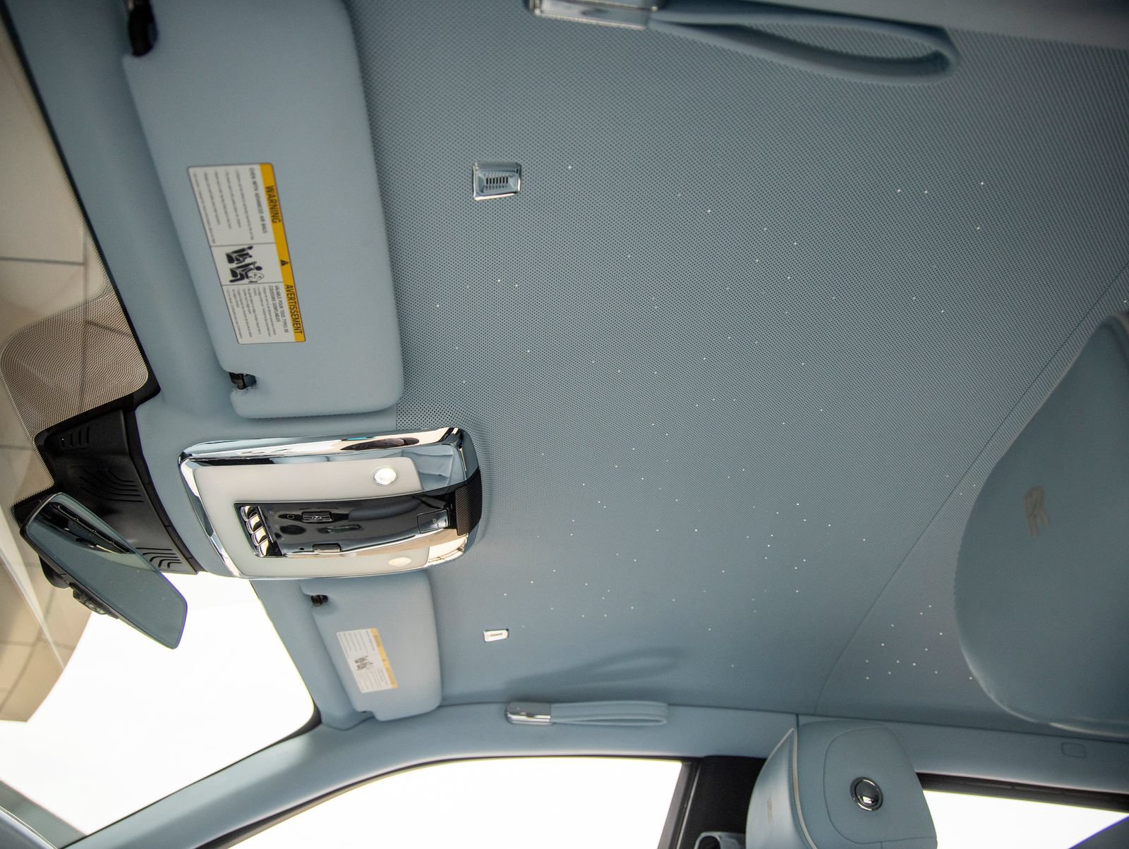 Used 2023 Rolls-Royce Phantom Extended Wheelbase w/ Leather Finishing Pack RWD image 37