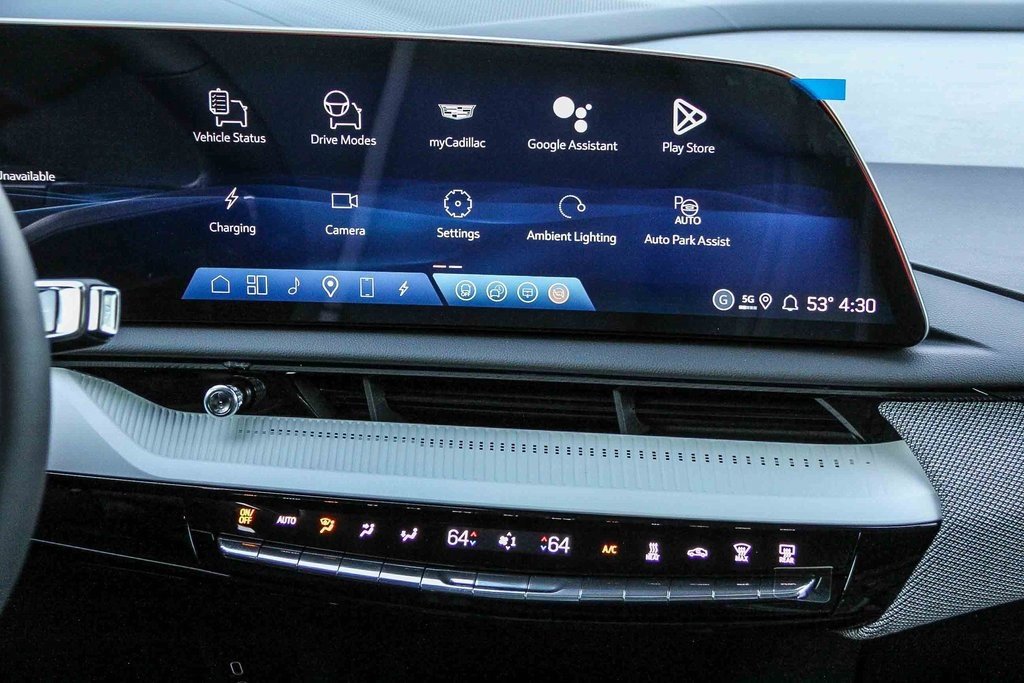 New 2026 Cadillac Optiq Luxury 2 image 15