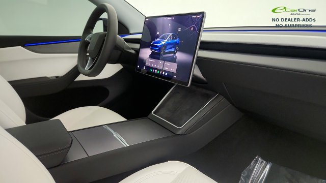 Used 2026 Tesla Model Y AWD image 34