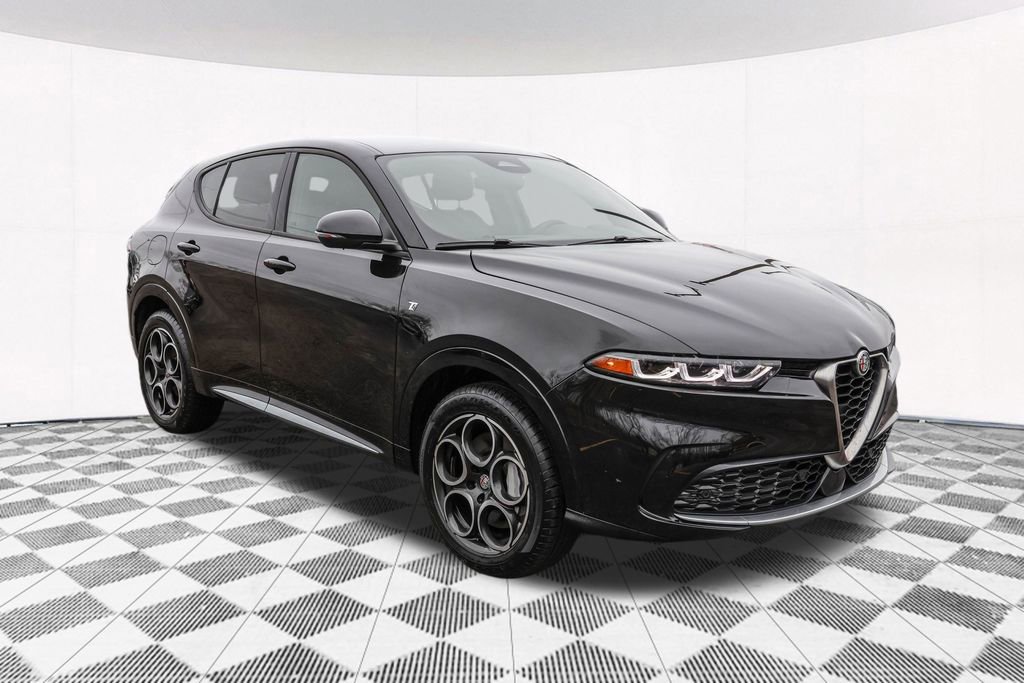 Used 2024 Alfa Romeo Tonale Ti image 11