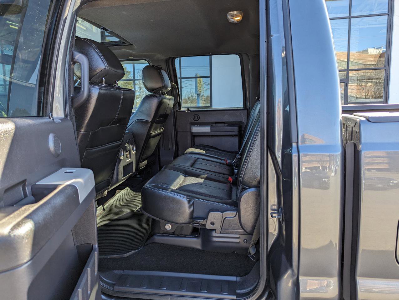 Used 2015 Ford F350 Lariat w/ Lariat Ultimate Package image 37