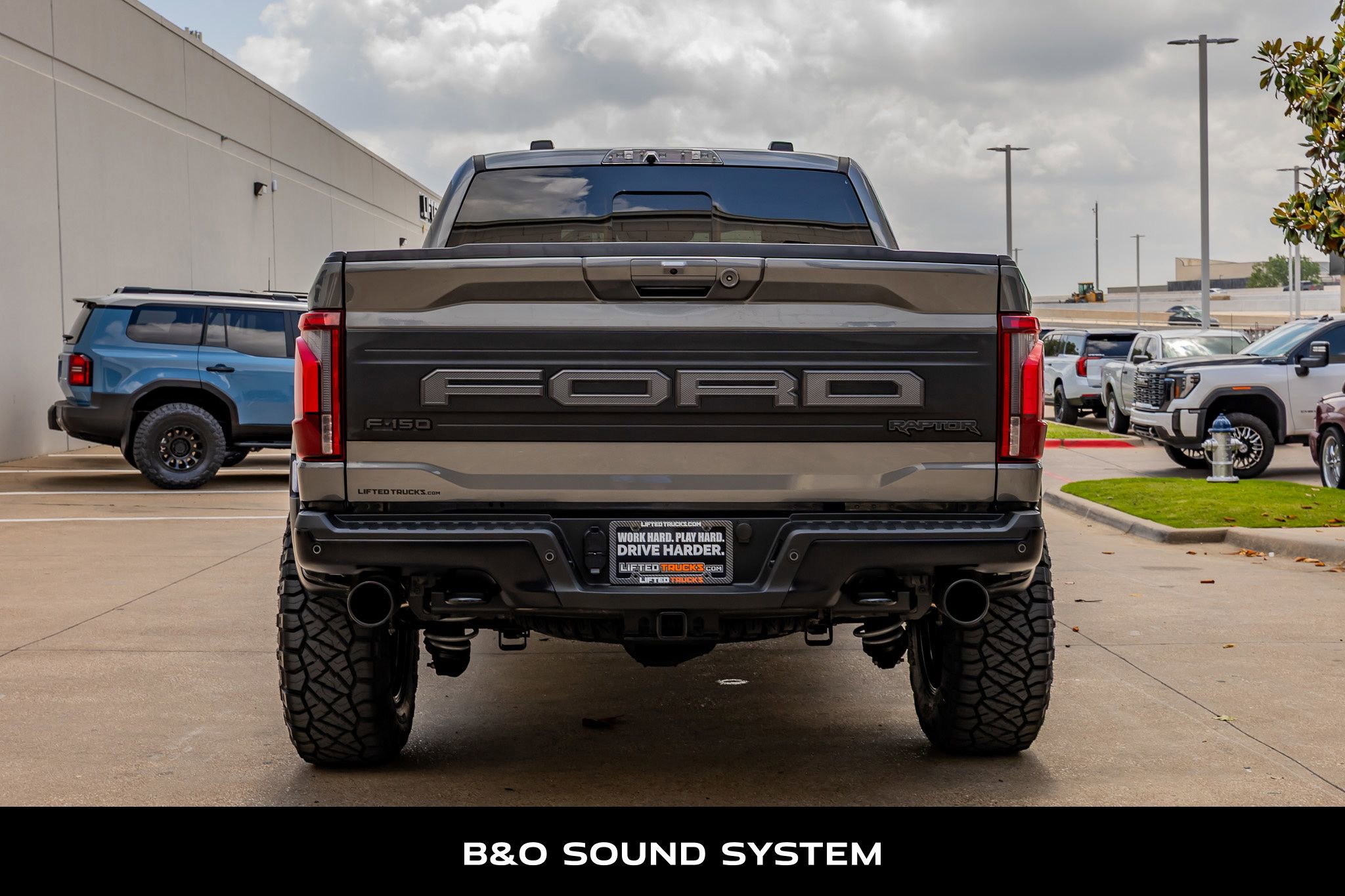 Used 2025 Ford F150 Raptor AWD/4WD image 8