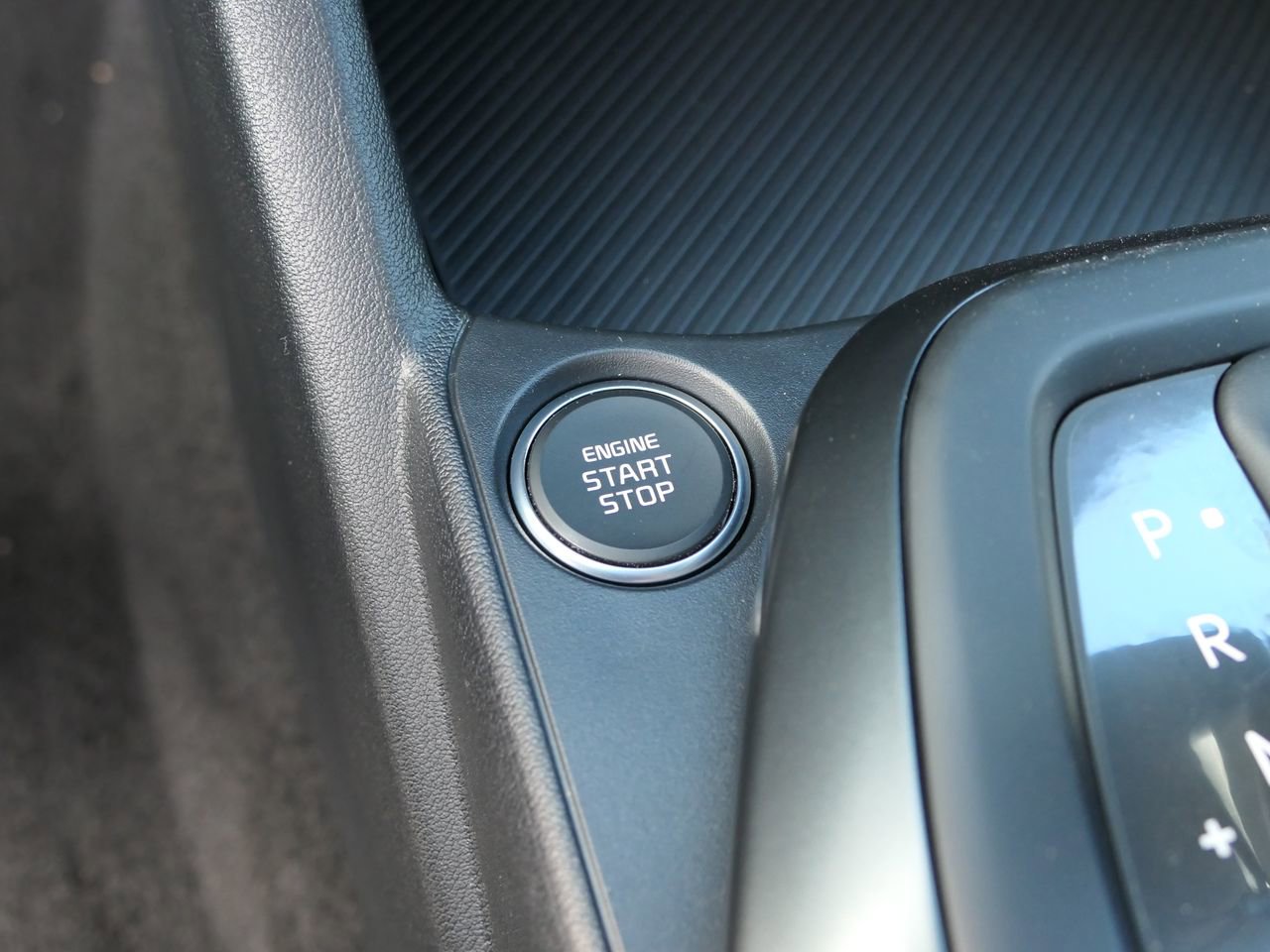 New 2025 Kia K4 LXS image 18