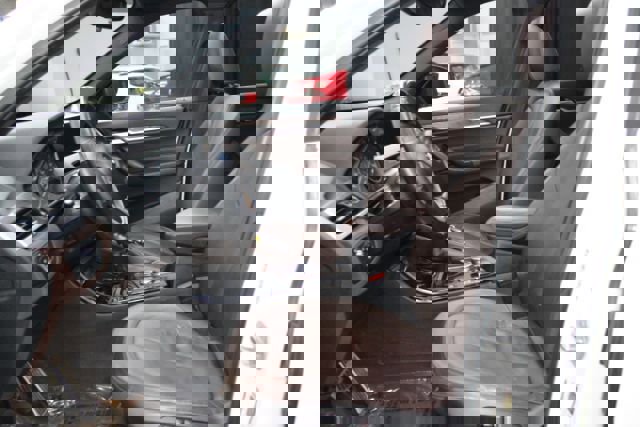 Used 2016 BMW X1 xDrive28i image 9