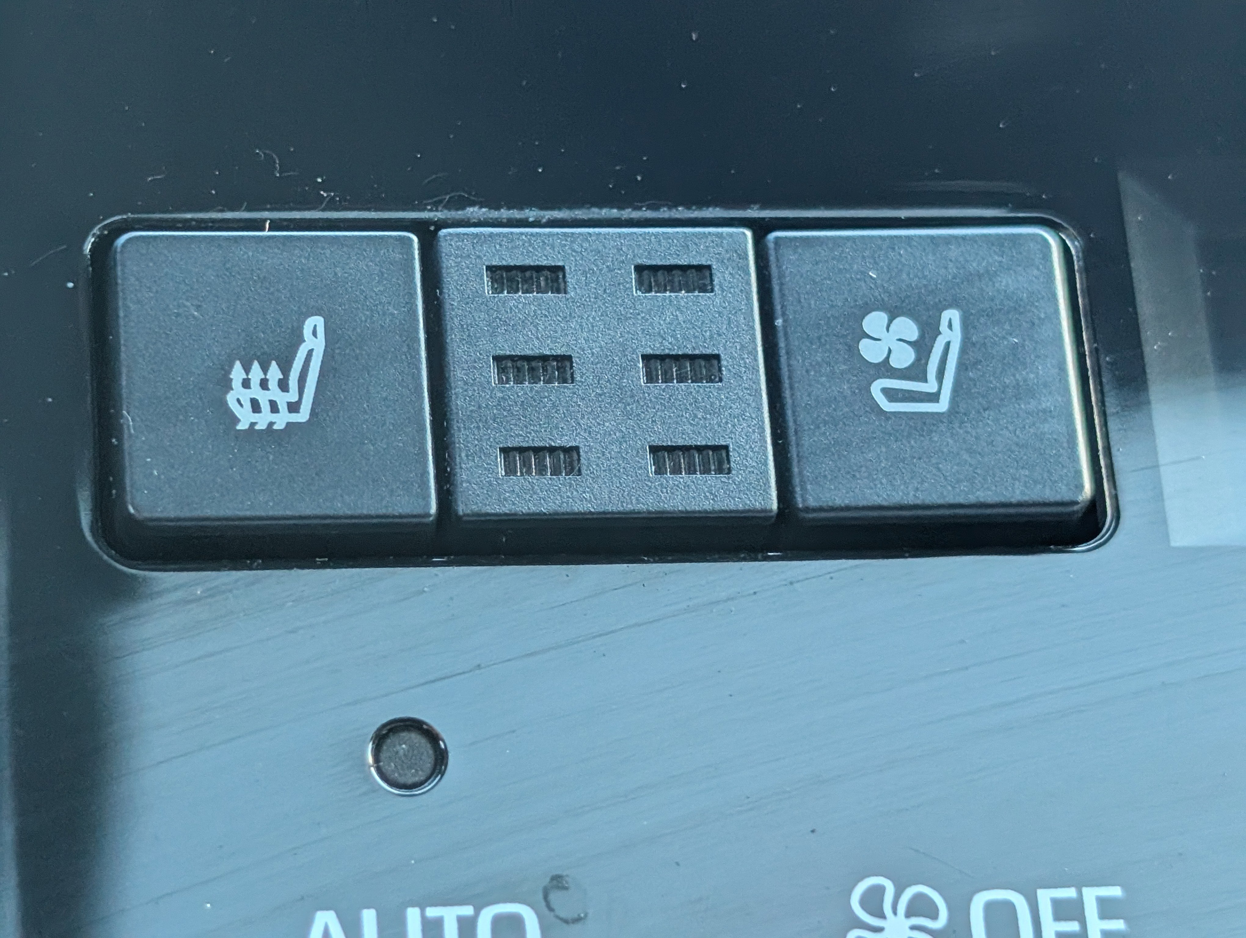 Used 2019 Toyota Avalon Limited w/ Advanced Safety Package image 27