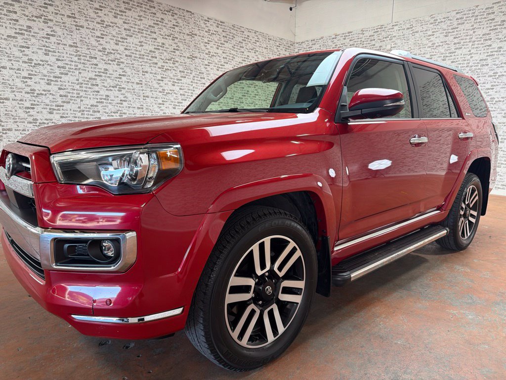Used 2024 Toyota 4Runner Limited AWD/4WD image 3