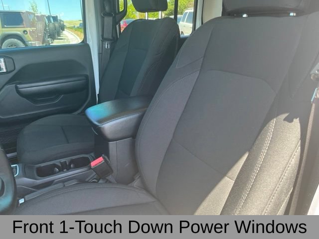 Certified 2021 Jeep Gladiator Sport AWD/4WD image 18