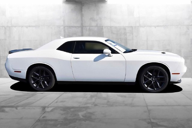 Used 2023 Dodge Challenger SXT w/ Plus Package RWD image 5
