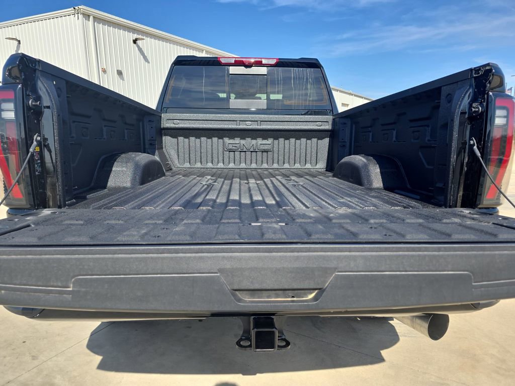 New 2026 GMC Sierra 2500 AT4 w/ AT4 Premium Plus Package AWD/4WD image 12