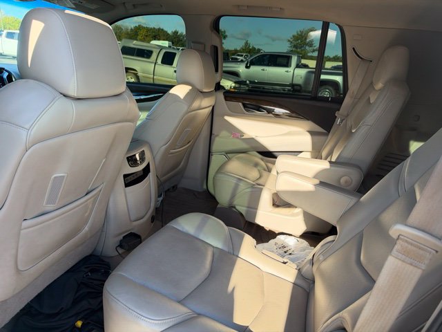 Used 2019 Cadillac Escalade Premium Luxury RWD image 8