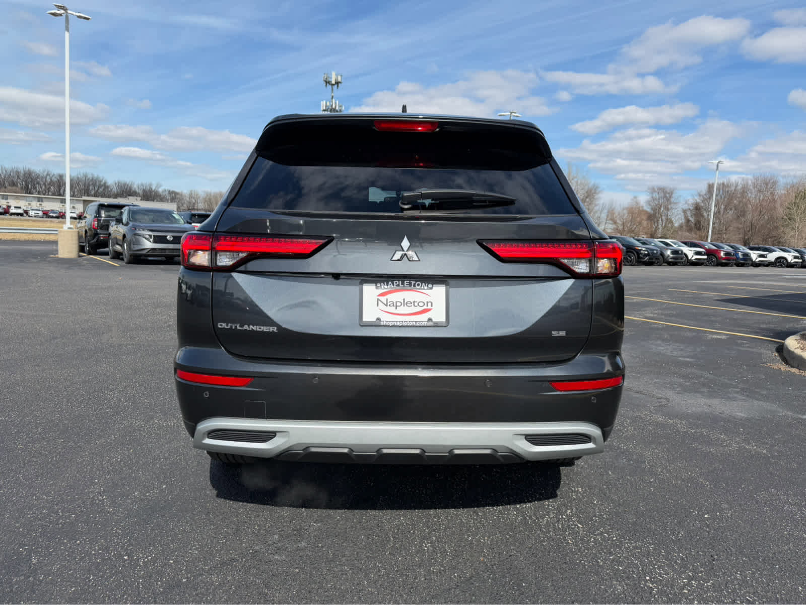 Used 2024 Mitsubishi Outlander SE AWD/4WD image 6