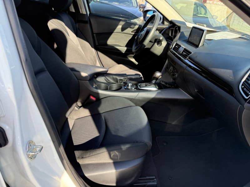 Used 2015 MAZDA MAZDA3 i Sport FWD image 21
