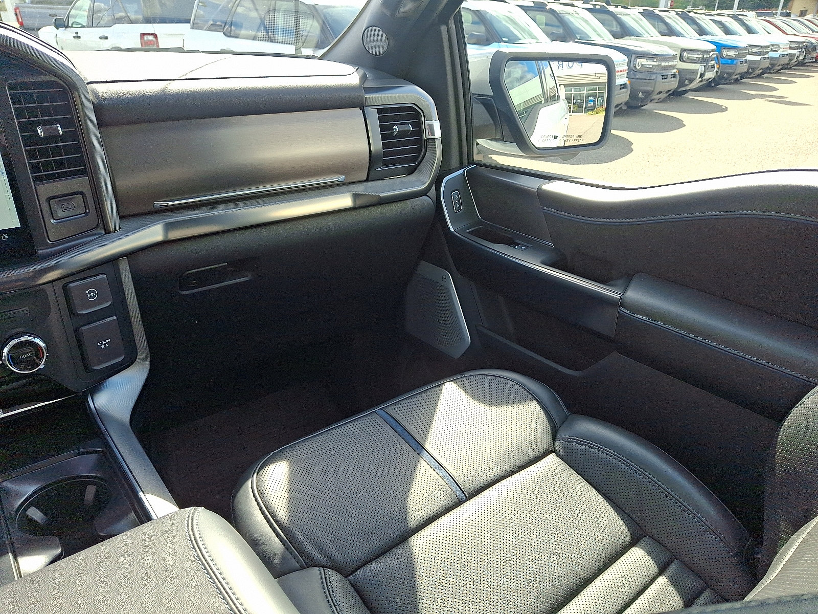 Used 2025 Ford F150 Platinum w/ Equipment Group 702A High image 16