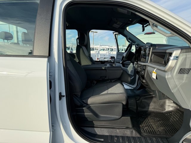 New 2026 Ford F250 XL w/ XL Chrome Package image 24