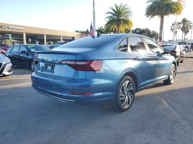 Used 2021 Volkswagen Jetta SEL image 5