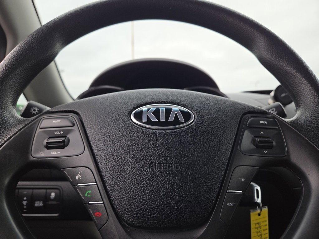 Used 2016 Kia Forte LX image 21