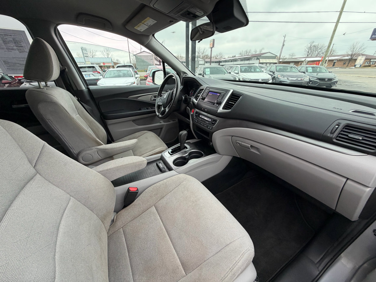 Used 2019 Honda Pilot LX image 11