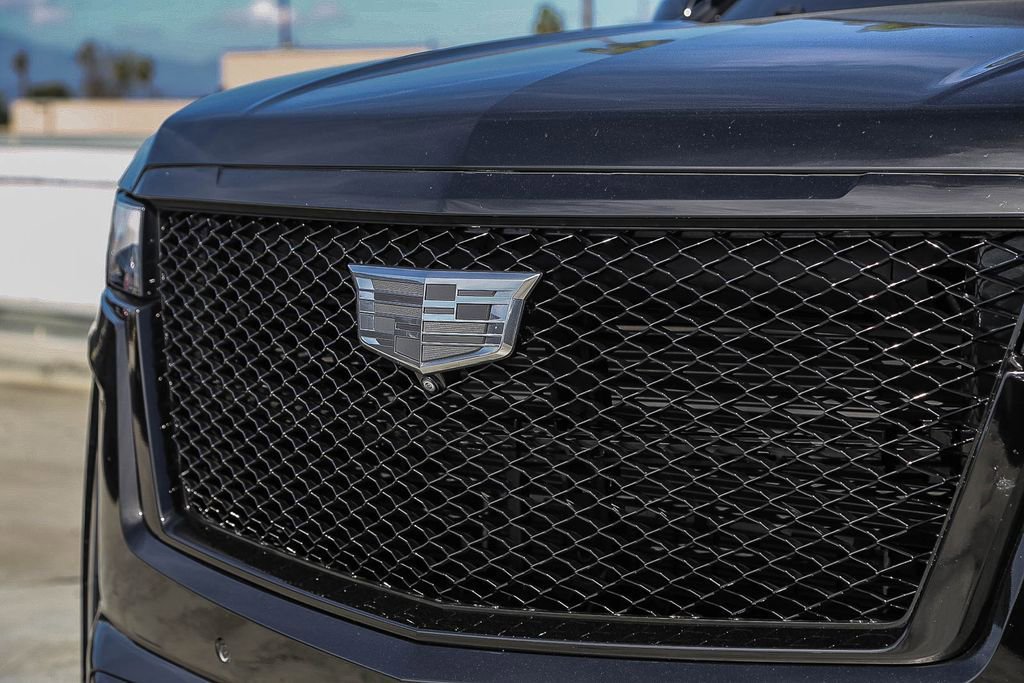 Used 2024 Cadillac Escalade V w/ LPO, ONYX Package image 6