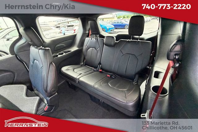 New 2027 Chrysler Pacifica Select FWD image 20
