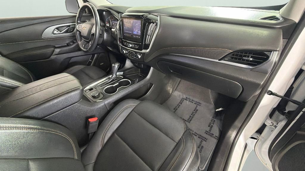 Used 2020 Chevrolet Traverse Premier FWD image 36